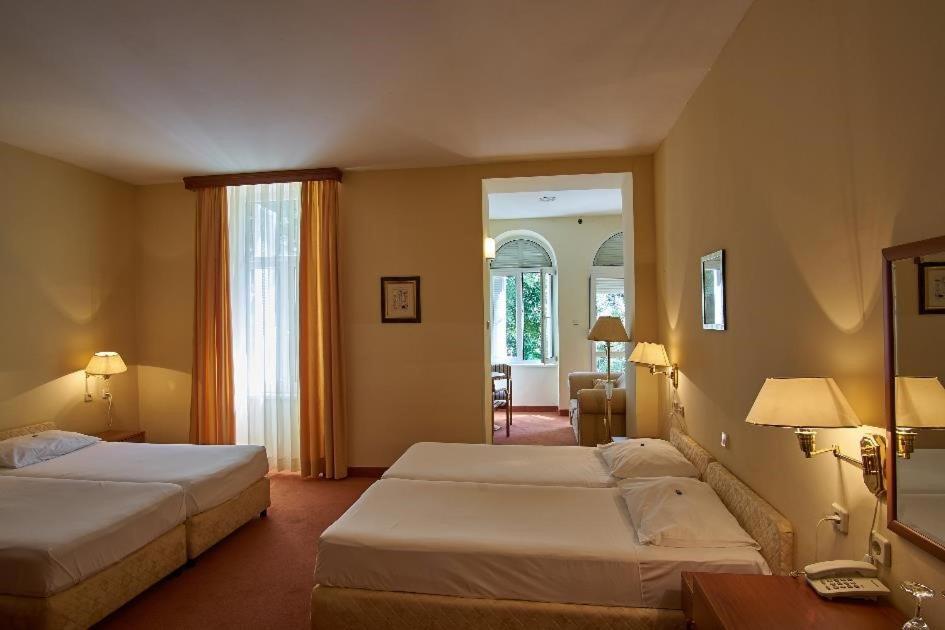 Hotel Vila Ružica - depandanse Crikvenica Exterior foto