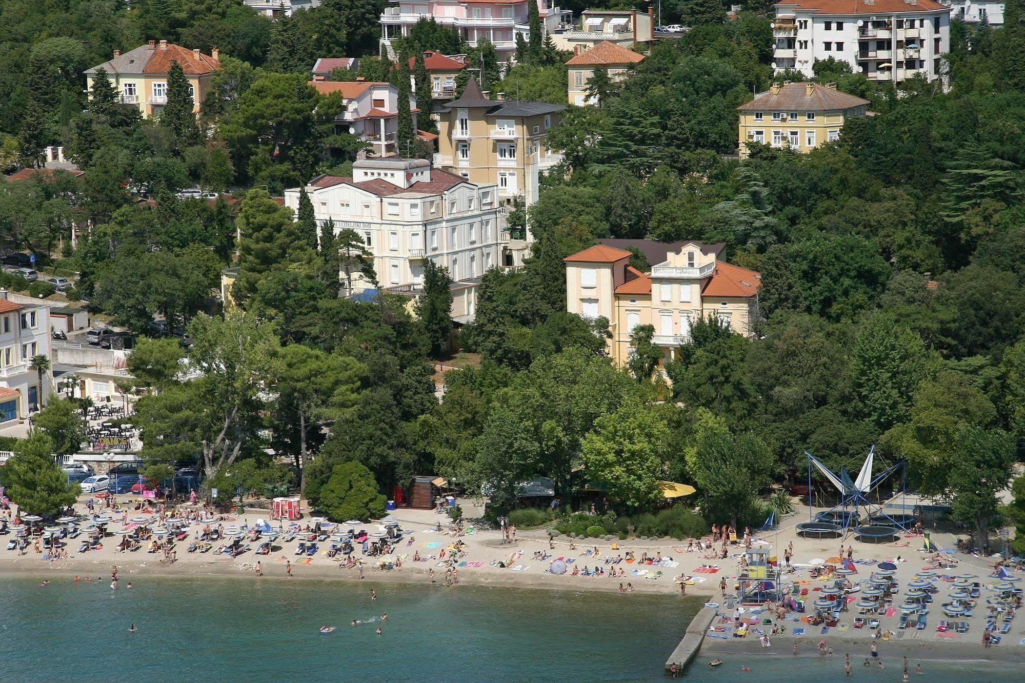 Hotel Vila Ružica - depandanse Crikvenica Exterior foto